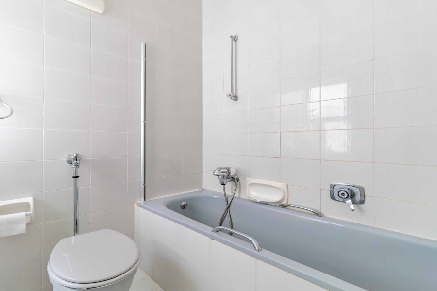 To Let 2 Bedroom Property for Rent in Clifton Western Cape